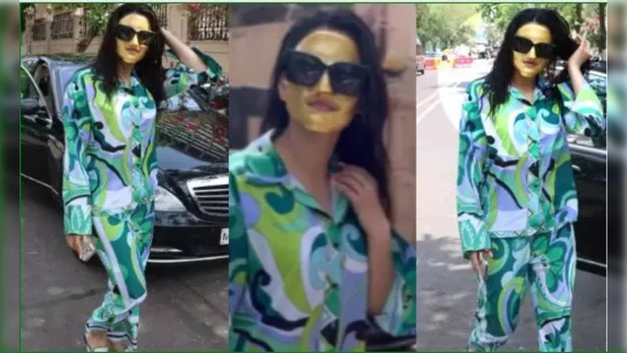 Urvashi Rautela Wears 24K Real Nanogold Face Mask As She Step Out, Gets BRUTALLY TROLLED