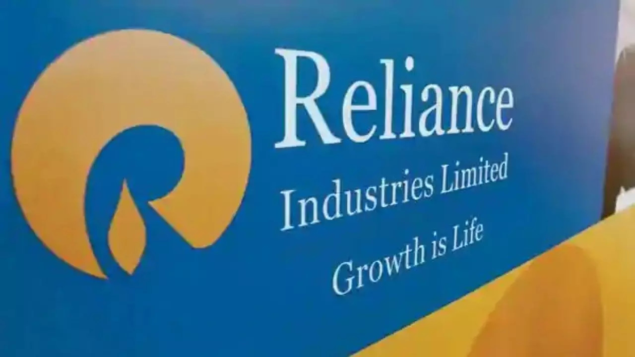 reliance share price