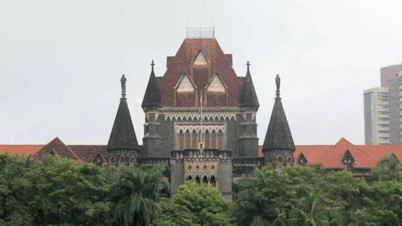 Current Bombay High Court building.