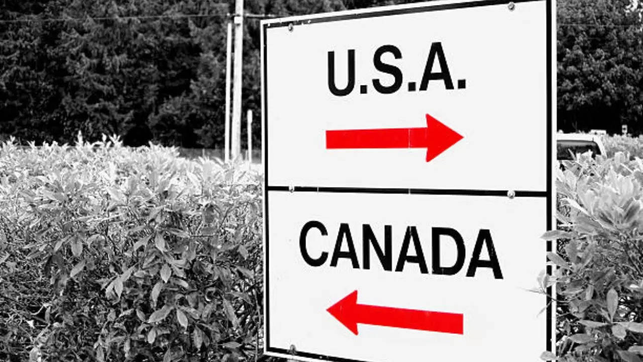 Canada USA border