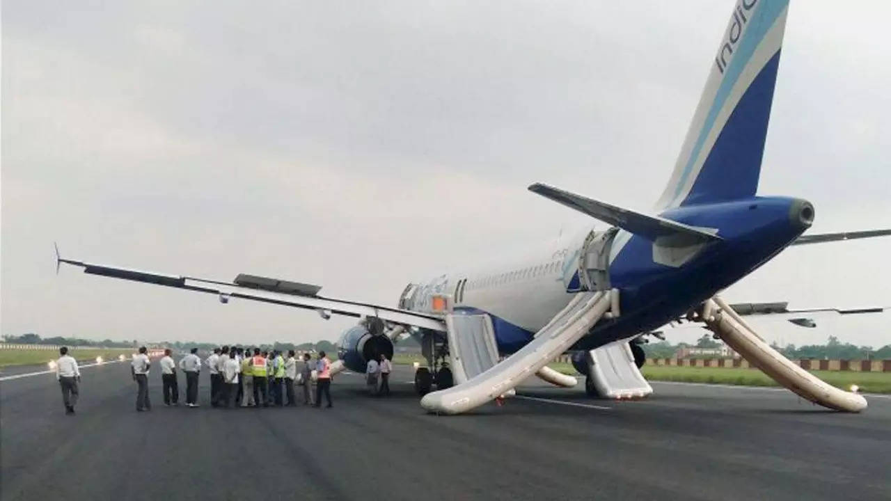 Indigo Cabin Crew Molested on Board by Passenger; 8 Cases of Mid-air Unruly Behavior Reported in 3 Months