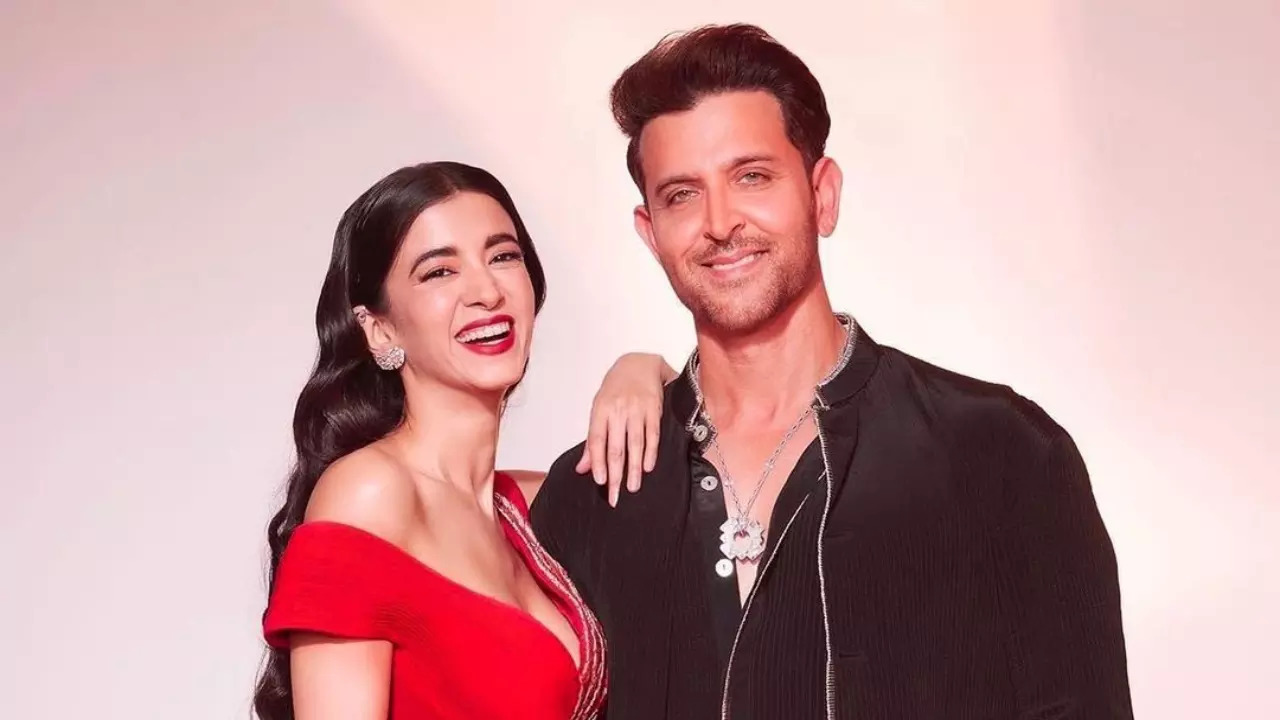 Hrithik Roshan Spotted Holding GF Saba Azad's Heels At NMACC. Netizens Scream 'BEST Boyfriend'