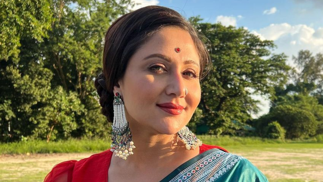 Swastika Mukherjee Receives Her Morphed Naked Pictures On Threat Mails.  Accuses Film Producer of Sexual Harassment | Entertainment News, Times Now