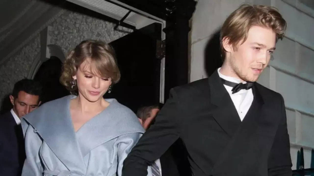 Taylor Swift and Joe Alwyn