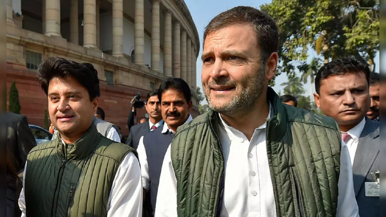 Jyotiraditya Scindia and Rahul Gandhi