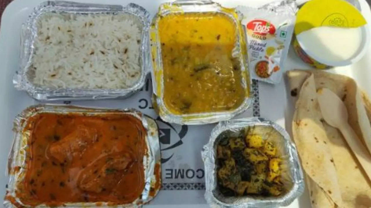 Viral: Shatabdi Express Meal Impresses Passenger, Union Minister ...