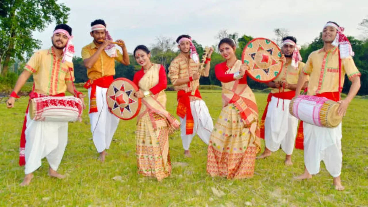 Bihu 2023: 11,000 Dancers And Artists To Perform Bihu, Attempting To ...