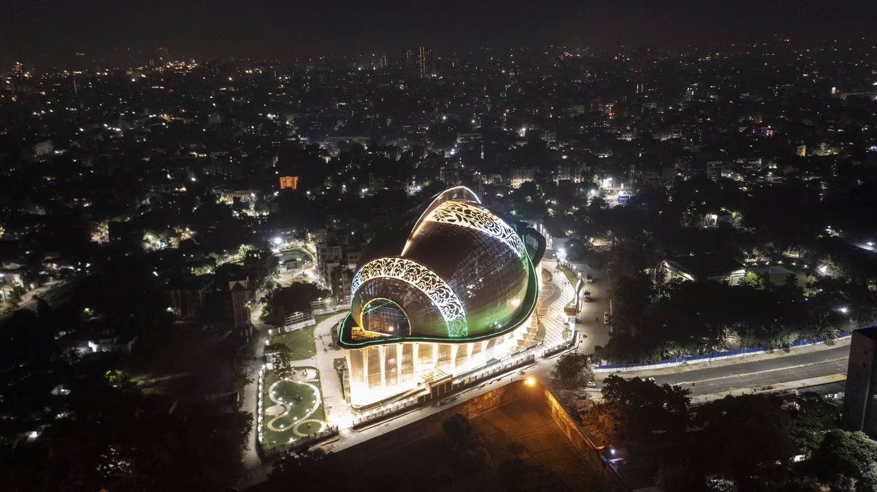 Kolkata Conch shaped auditorium - Twitter.