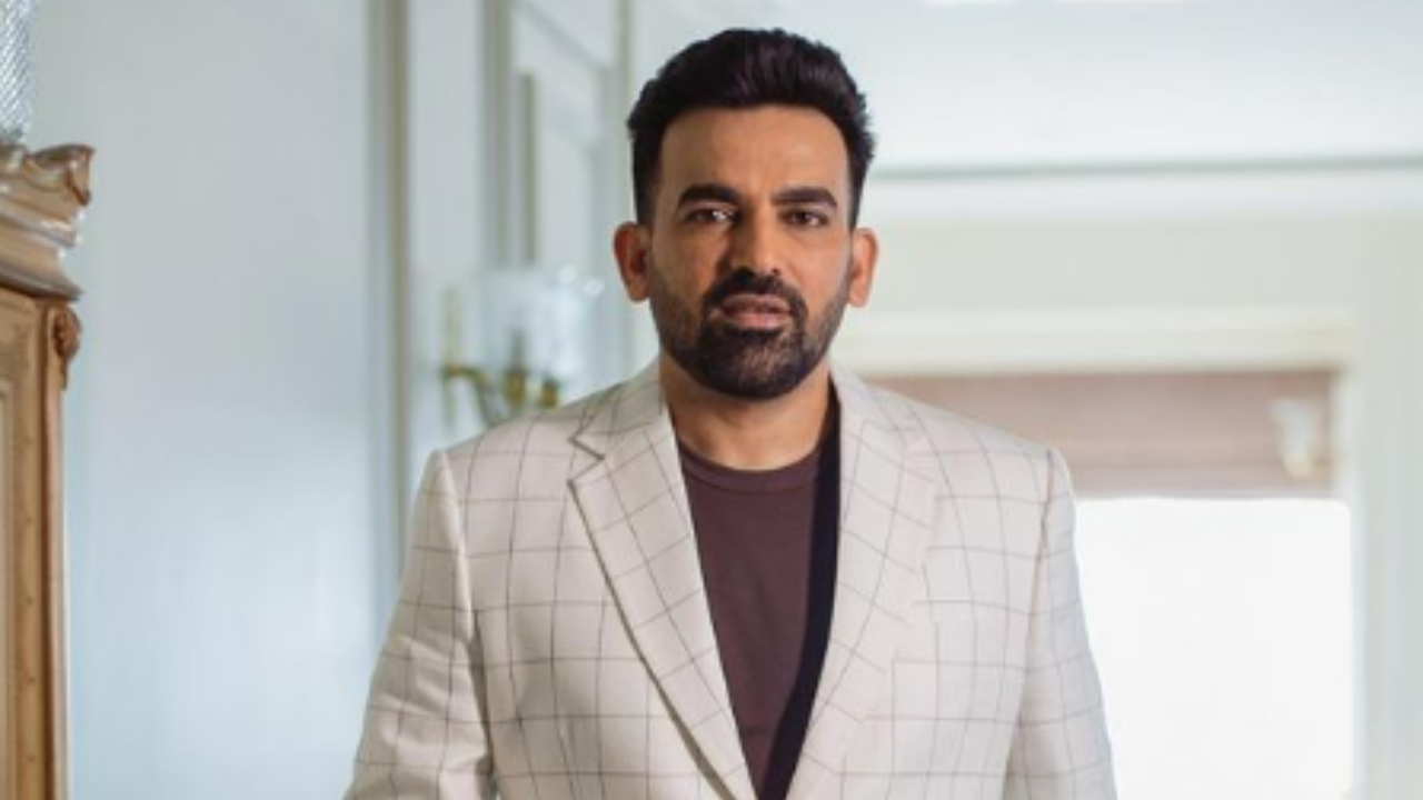 'bas Health Chahiye': Cricketer Zaheer Khan Shows How Working Out Is 