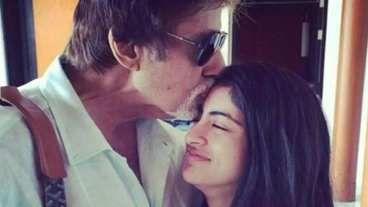 Amitabh Bachchan with Navya Nanda