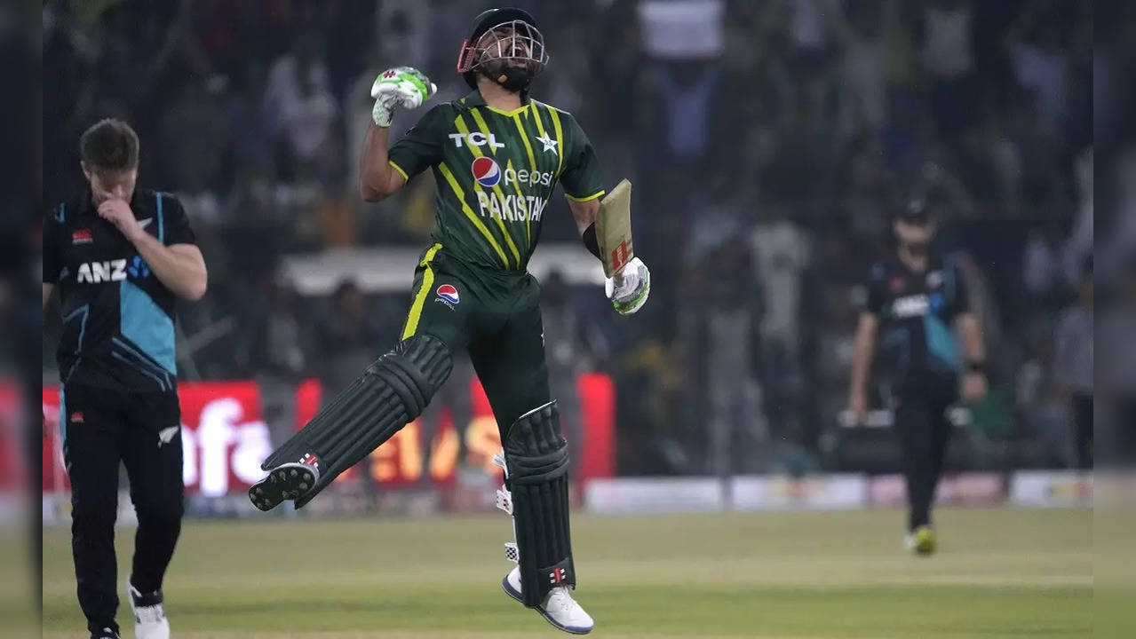 Babar Azam and Haris Rauf star in Pakistan's T20 win over New Zealand ...