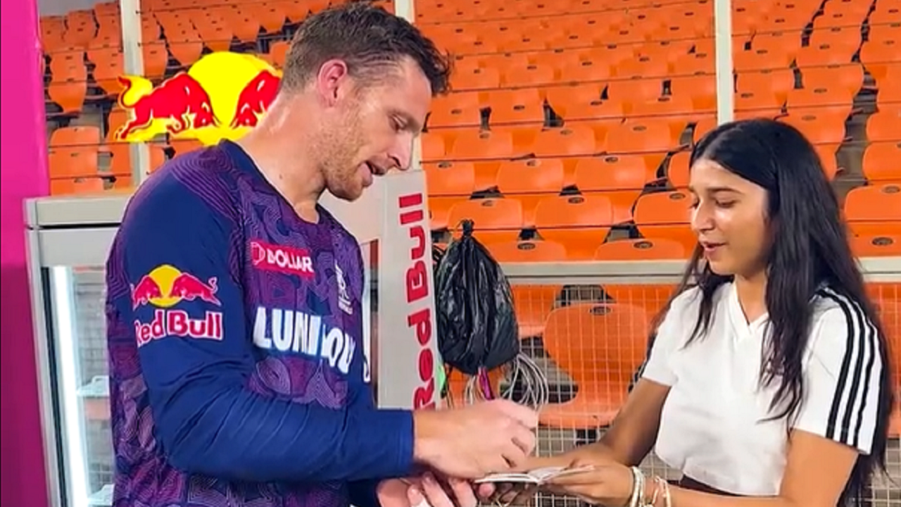 Jos Buttler with female fan