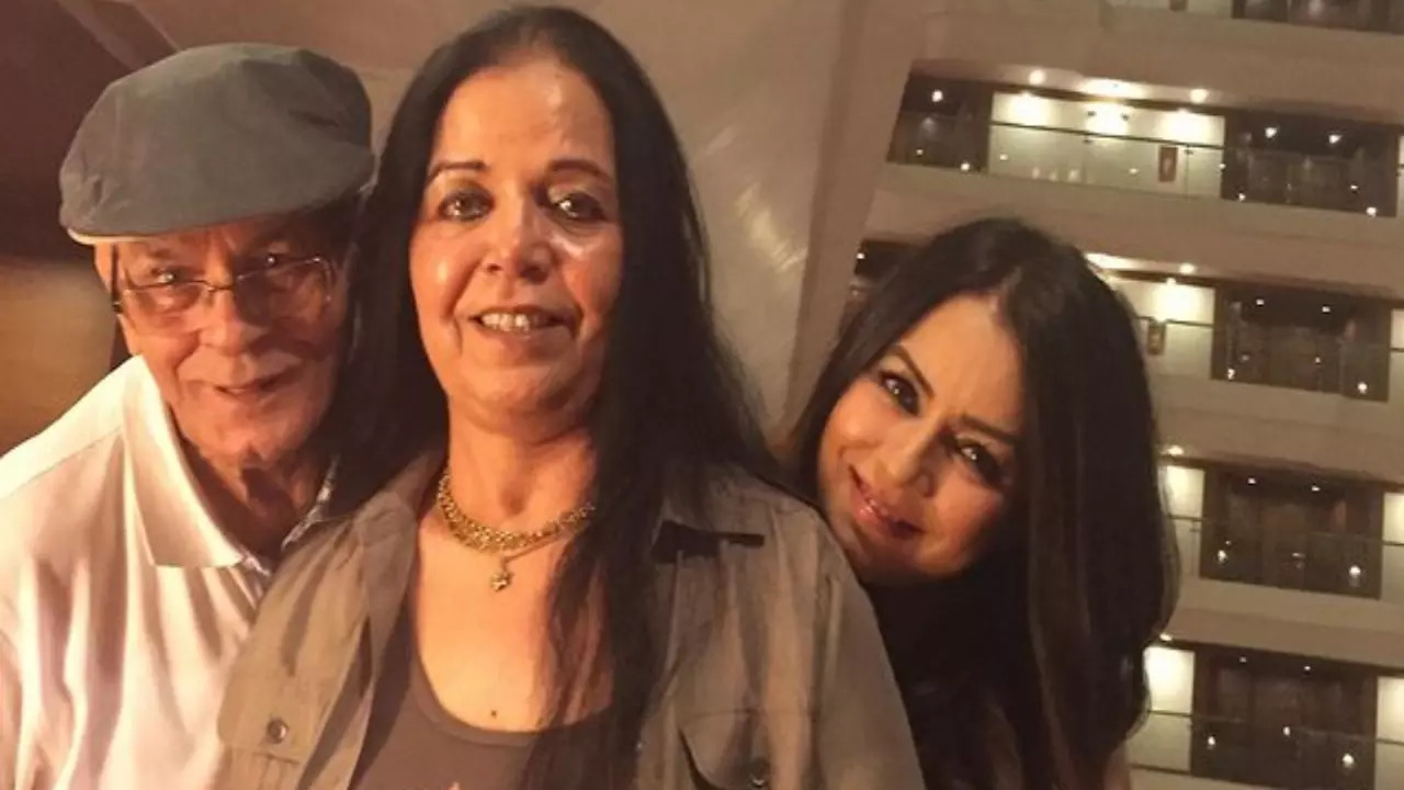 Mahima Chaudhry's Mother Passes Away