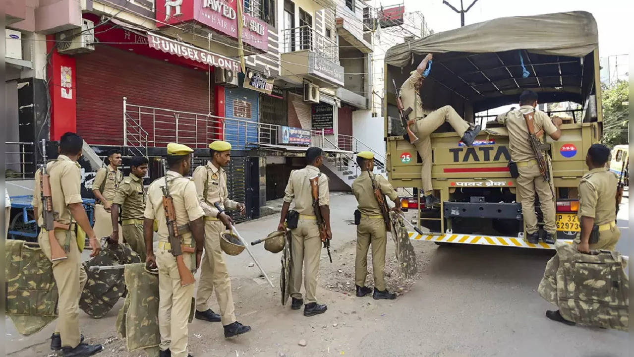 Atiq Ahmed's killing: Internet suspension extended in Prayagraj for 2 ...