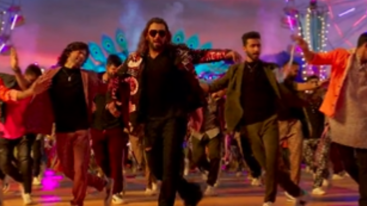 O Balle Balle Song Out! Salman Khan's Recreation Of Ho Jayegi Balle Balle Is Not As Refreshing As The Original