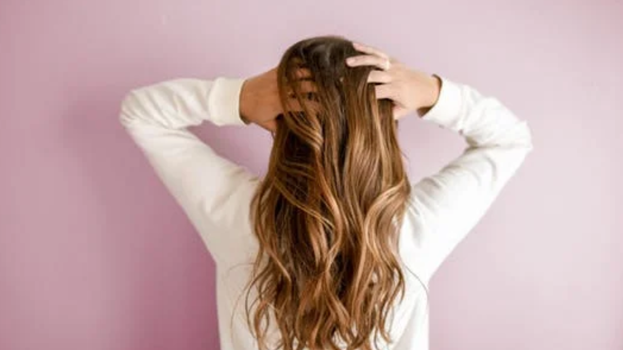 Yoga Mudras for Hair Growth and Prevent Hair Fall | by Akshi Yogashala |  Medium