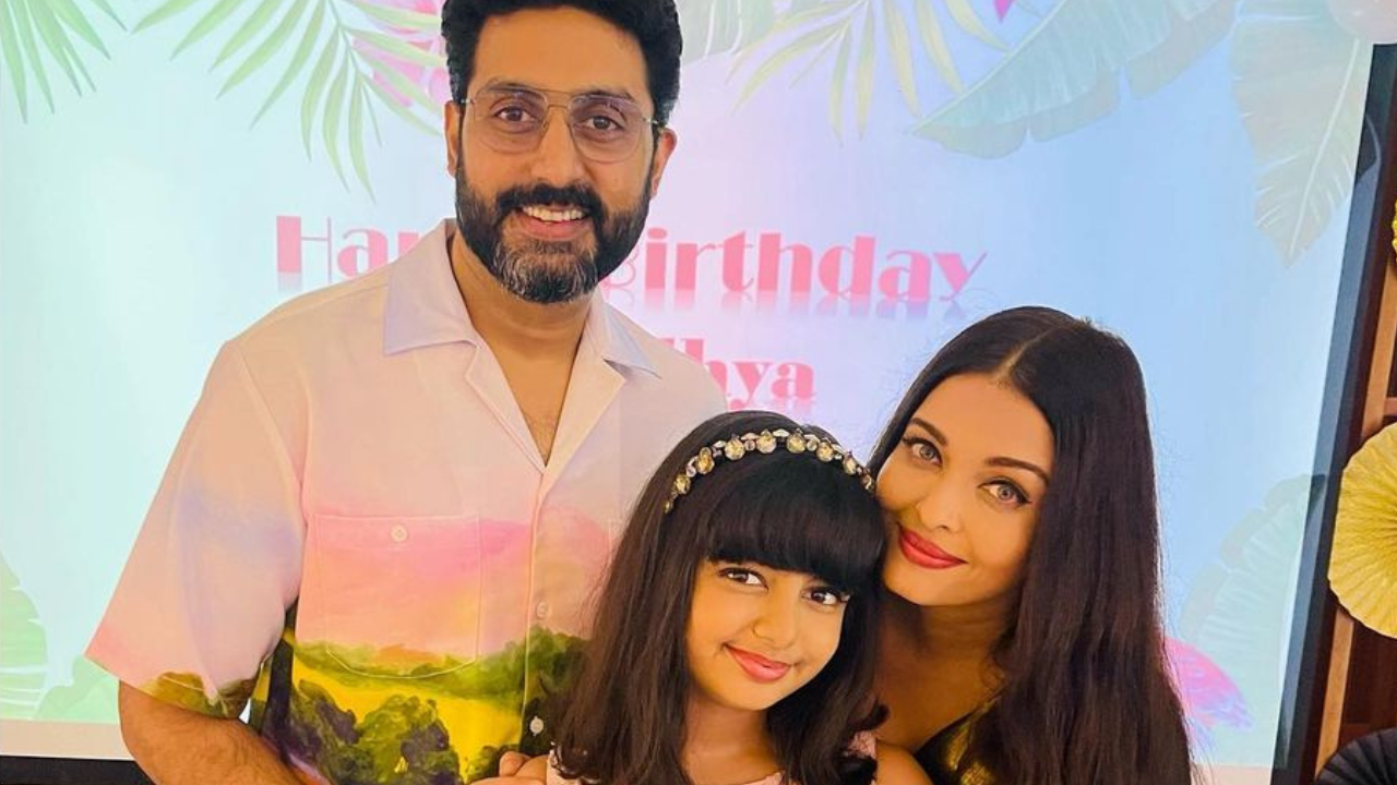 Abhishek Bachchan, Aaradhya Bachchan and Aishwarya Rai Bachchan