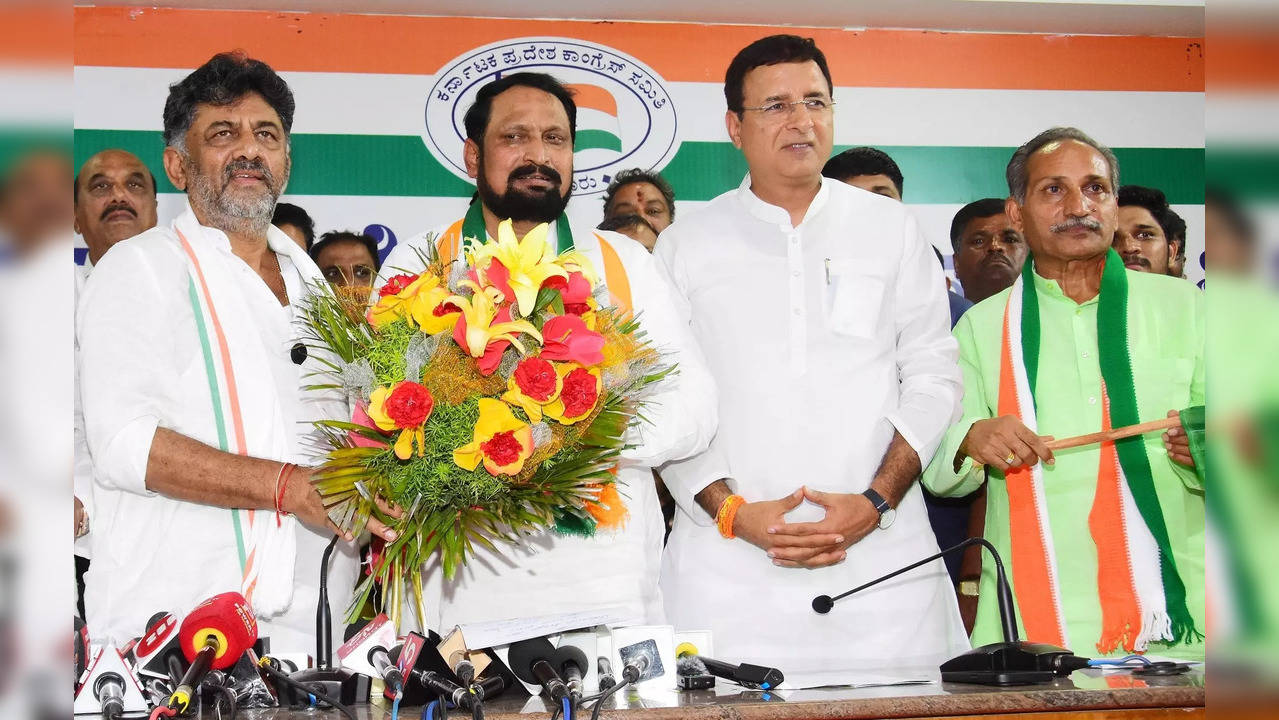 Athani Assembly Constituency Election: Congress has fielded Laxman Savadi