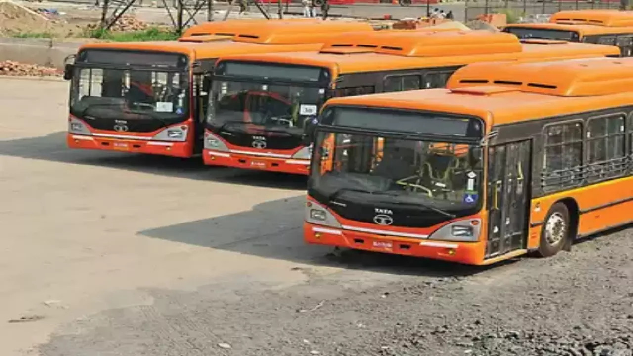 Orange Cluster buses Delhi