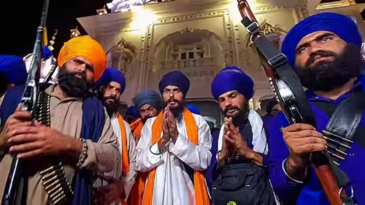 Amritpal Singh Surrenders Before Punjab Police