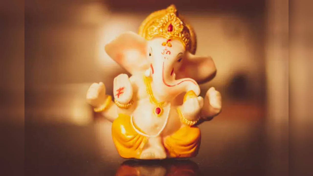 Know more about the Vinayak Chaturthi  of Vaishakh month