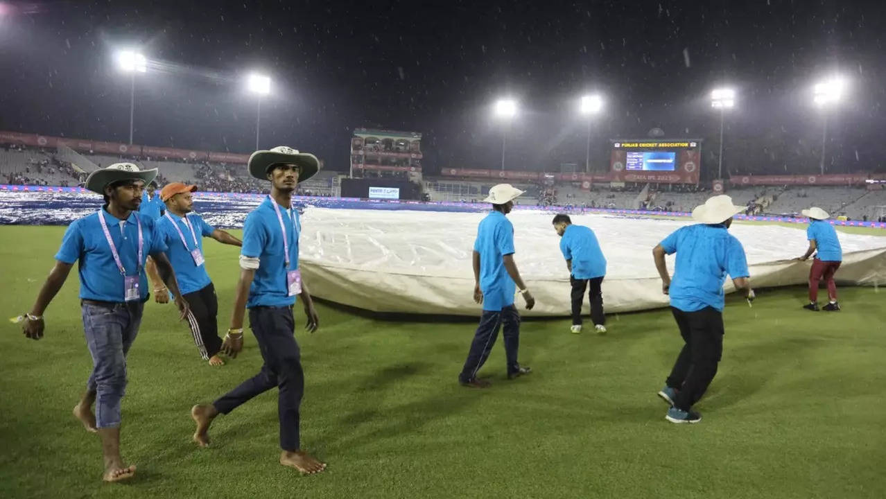 IPL KKR vs CSK Pitch Report Match and Weather Forecast Today