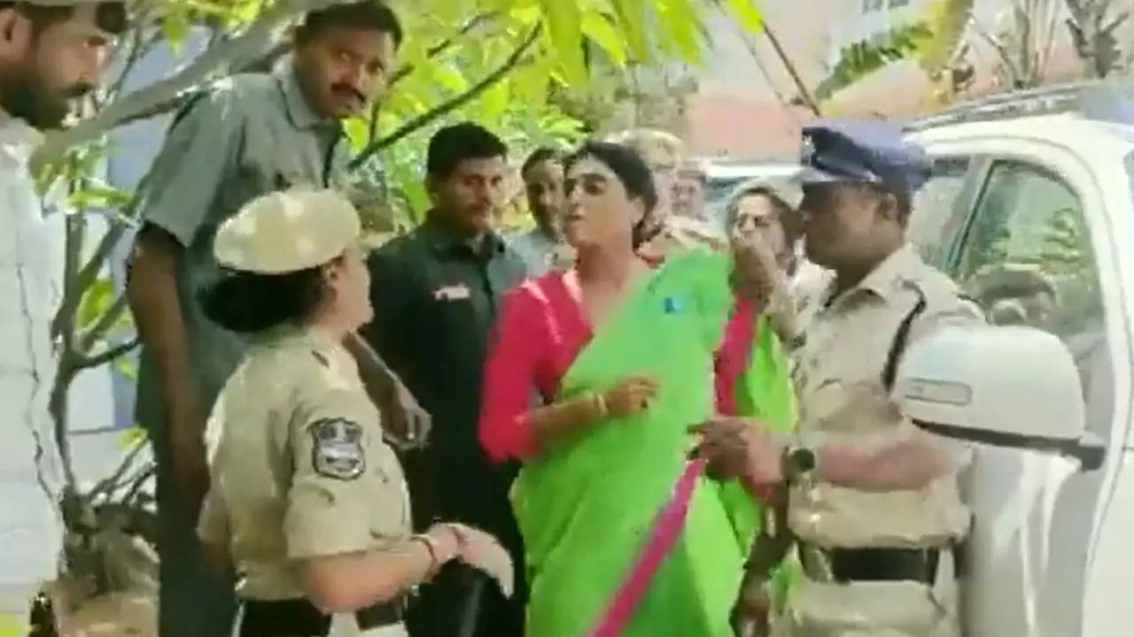 YS Sharmila arrest