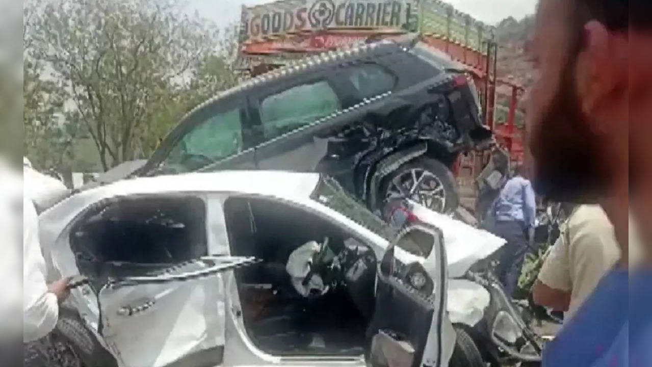 7 Vehicles Collide On Mumbai-Pune Expressway