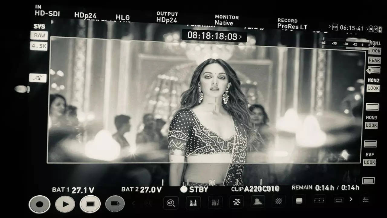 Kiara Advani as Katha in Satyaprem Ki Katha