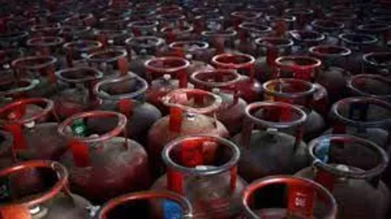 Commercial LPG Cylinder Prices Slashed