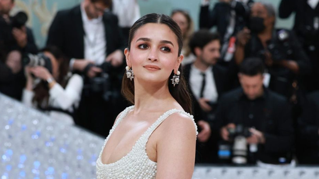 Alia Bhatt's MIL Neetu Kapoor Is Star-Struck By Bahu's 'Stunning' Met Gala 2023 Look