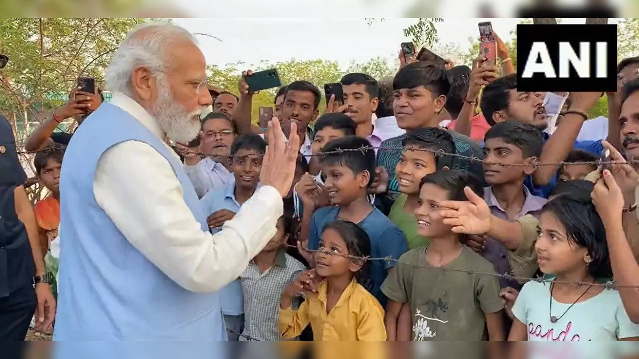 ​PM Modi interacts with children in Karnataka