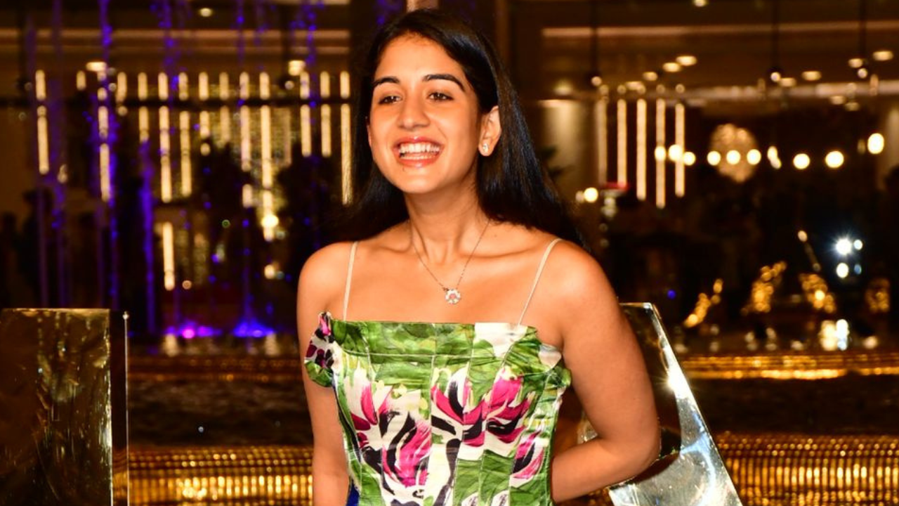 Ambani Bahu Radhika Merchant Looks Absolutely Stylish In Rs 58,000 Midi Dress For NMACC Event. PICS